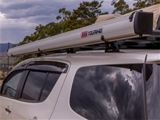 Markýza ARB Touring 2,5x2,5m v hliníkovém obalu s LED osvětlením