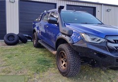 Plastové lemy Kut Snake Isuzu D-max, 2020+, 65mm Plastové lemy Kut Snake Isuzu D-max, 2020+, 65mm