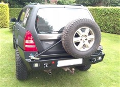 Zadní pevnostní nárazník Subaru Forester SG s držákem kola (2002-2008)