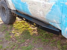 Pevnostní nášlapy Nissan Patrol Y61 GU4, 5D