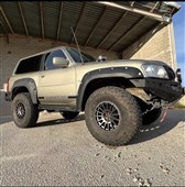 Plastové lemy Kut Snake Nissan Patrol Y61 GU4 3dv, 70mm Plastové lemy Kut Snake Nissan Patrol Y61 GU4 3dv, 70mm