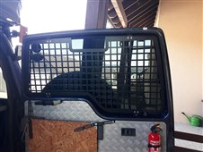 Kryt okna zadních dveří Land Rover Discovery I/II