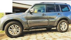 Boční pevnostní nášlapy Mitsubishi Pajero 4, 5dv