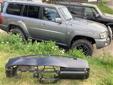 Přečalouněná palubní deska Nissan Patrol Y61 GU4, výměna Přečalouněná palubní deska Nissan Patrol Y61 GU4, výměna