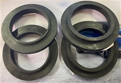 Podložky Nissan Patrol Y60/61 +1,5cm Podložky Nissan Patrol Y60/61 +1,5cm