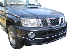 Přední spoiler nárazníku Nissan Patrol Y61 GU4