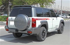 Zadní clona / kšilt / spoiler Nissan Patrol Y61 GU4