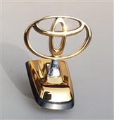 Originál znak Toyota na kapotu vozu