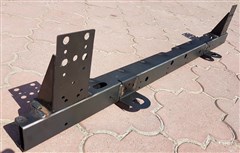 Spodní výztuha předního čela Nissan Patrol Y60