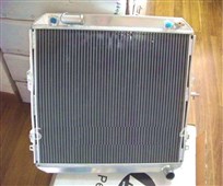 ALU chladič Toyota Hilux 2.4/2.0 LN130 ALU chladič Toyota Hilux 2.4/2.0 LN130