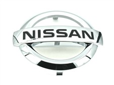 Přední znak Nissan Patrol GR Y61 GU4 originál