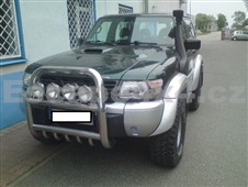 Laminátové lemy blatníků Nissan Patrol Y61 3dv. set +8cm Laminátové lemy blatníků Nissan Patrol Y61 3dv. set +8cm