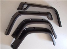 Plastové lemy nad kola Jeep Wrangler TJ +20cm Plastové lemy nad kola Jeep Wrangler TJ +20cm