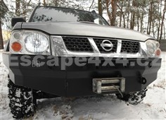 Přední pevnostní nárazník Nissan Navara D22 (01-04) Přední pevnostní nárazník Nissan Navara D22 (01-04)