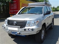 Přední pevnostní nárazník Toyota LC 200 bez bullbaru