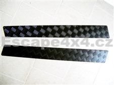 Krycí plech kapoty Land Rover Defender (do roku výroby 2007)