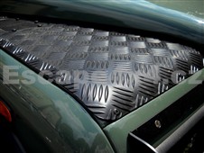 Krycí plech blatníků Land Rover Defender (do roku výroby 2007)