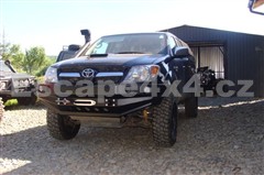 Přední pevnostní nárazník Toyota Hilux 06-11