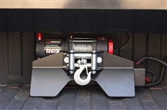 Nízká univerzální montážní plotna navijáku do korby Pick up Nízká univerzální montážní plotna navijáku do korby Pick up