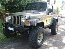 Přední pevnostní nárazník Rock's Jeep Wrangler TJ Přední pevnostní nárazník Rock's Jeep Wrangler TJ