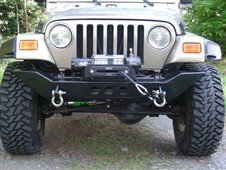 Přední pevnostní nárazník Rock's Jeep Wrangler TJ s plotnou na naviják