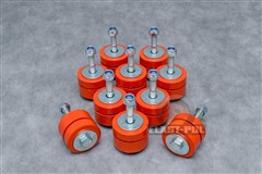 Body lift mezi karoserii a rám UAZ 469 originál