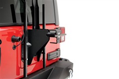 Zadní držák rezervního kola Smittybilt Jeep Wrangler JK 2007- Zadní držák rezervního kola Smittybilt Jeep Wrangler JK 2007-