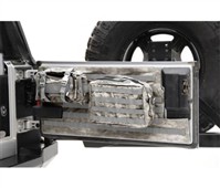 Kryt dveří zavazadlového prostoru Smittybilt G.E.A.R. camo Jeep Wrangler TJ