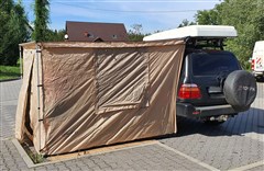 Střešní expediční roleta včetně vestibulu, rozměr 2,5 x 2,5m, TYP1 Střešní expediční roleta včetně vestibulu, rozměr 2,5 x 2,5m, TYP1