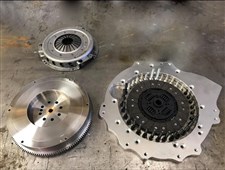 Spojková sada s přírubou Mercedes OM606 swap Nissan Patrol 3.0 Di Spojková sada s přírubou Mercedes OM606 swap Nissan Patrol 3.0 Di