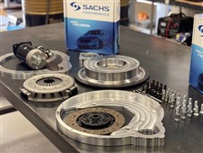 Spojková sada s přírubou Cummins 6BT 5.9 swap Nissan Patrol 3.0 Di Spojková sada s přírubou Cummins 6BT 5.9 swap Nissan Patrol 3.0 Di