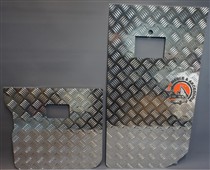 Alu výplň pátých dveří Toyota Land Cruiser 78